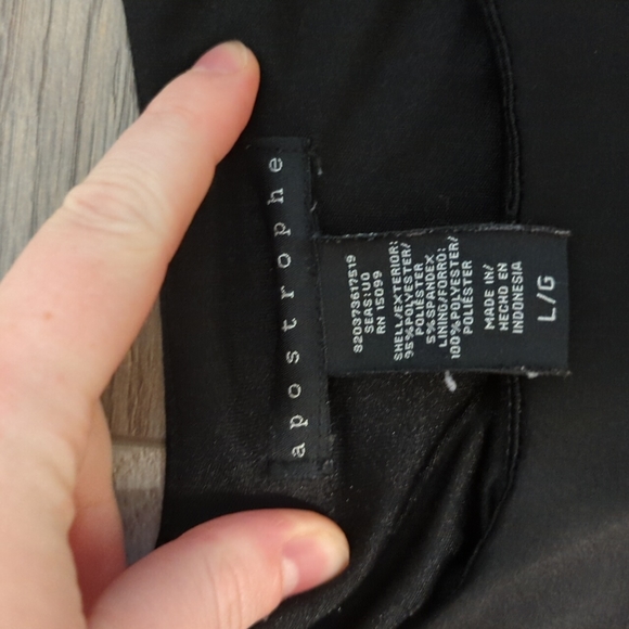 Apostrophe black and spotted dress - Picture 2 of 2